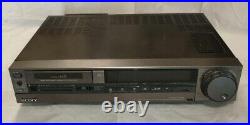 Sony EV-S900 8mm Hi8 Stereo HiFi VCR Video Player Recorder Deck from Japan