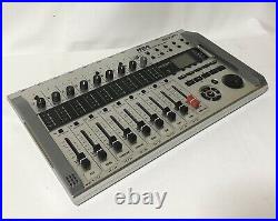 ZOOM R24 Digital Multitrack Recorder 24-track SimultaneousNear Mint From JAPAN